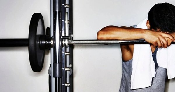 Dấu hiệu tập gym quá sức: Những điều cần lưu ý